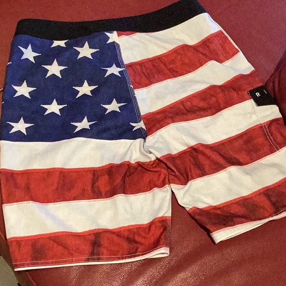 Rip Curl American Flag Men's Shorts - Picture 2 of 3